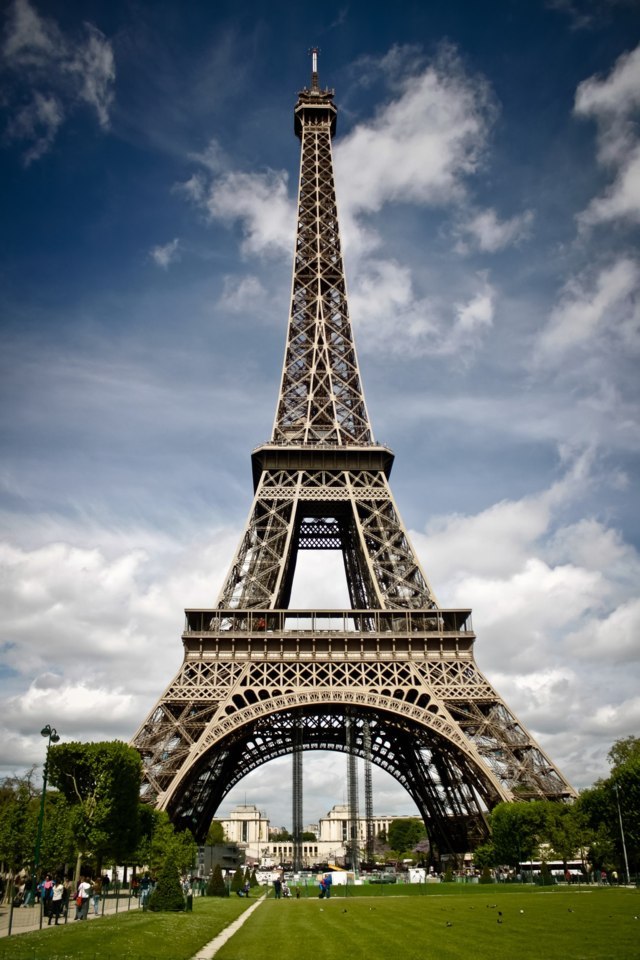 la_tour_eiffel2013-fileminimizer