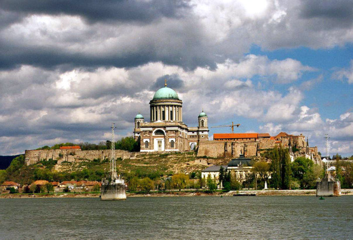 photo-1-hungary-esztergom-bazilika-1999-hires-fileminimizer