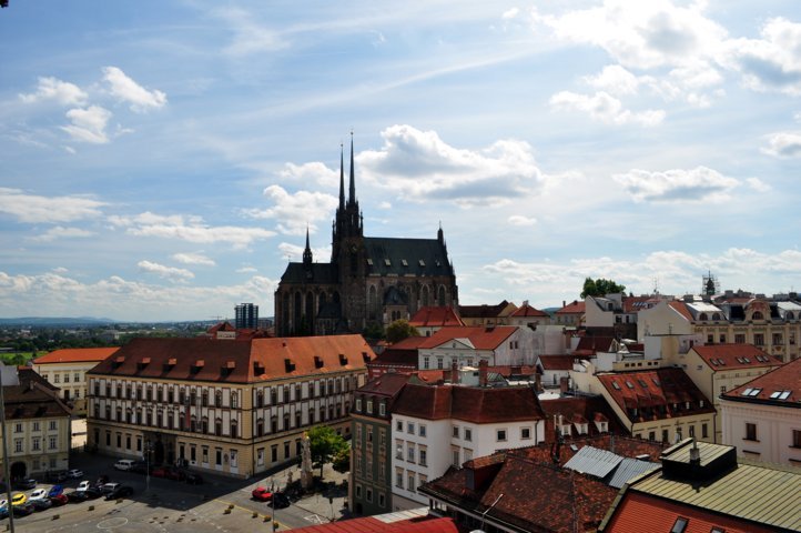 photo-1-brno_-_cathedral_of_saints_peter_and_paul-fileminimizer