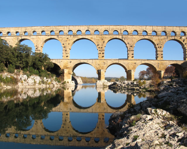 photo-2-gardon_au_pont_du_gard-fileminimizer