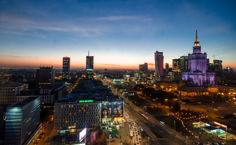 photo-2warsaw-at-night-free-license-cc0-fileminimizer