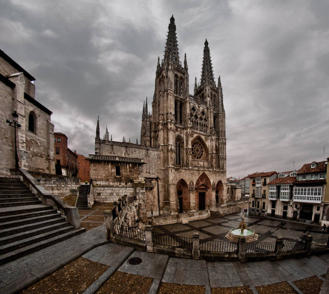 photo-3-catedral_de_burgos_2-fileminimizer